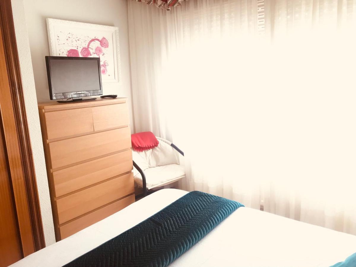 Apartamento Centrico En Monforte De Lemos - No Wifi - Parking Privado Екстериор снимка